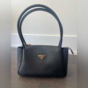 Prada Darling medium leather shoulder bag black